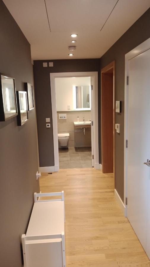 Kings Wharf Quay29 - Large Studio Apartment With 3 Pools - Gym - Rock Views - Holiday And Short Let Apartments In Gibraltar Luaran gambar